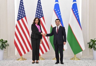 Сарвари Вазорати корҳои хориҷии Ӯзбекистон бо муовини Котиби давлатии ИМА мулоқот кард