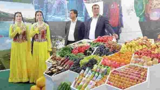 “Sayohat qil!” forumidagi eng gavjum stend