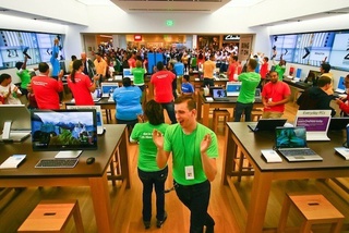 “Microsoft” америкалик ходимларини қўллашга қарор қилди