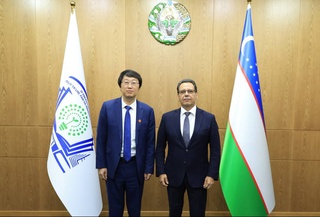 A meeting was held with the delegation of Xi'an Transport University