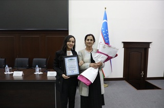 Томошабин саҳна безагининг маъносини тушуниши керак