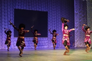 Устоз ва шогирдлар бир сафда