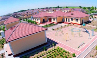 "Мәҳәлледегилер не дейди?"
Ямаса инсаный ҳәм руўхый шегаралардың исенимли қорғаўшысы