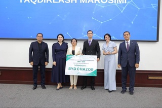 Карманинской школе вручен автомобиль BYD Chazor