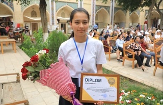 12 yilda ilk bor oʻquvchi qiz gʻoliblikni qoʻlga kiritdi