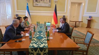 Ӯзбекистон ва Олмон рушди соҳаи суғуртаи кишоварзиро баррасӣ карданд