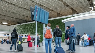 Kirishdagi COVID cheklovlarini bekor qilgan mamlakatlar roʻyxati eʼlon qilindi