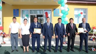 1000-нан астам оқушылары студент болған қарақалпақстандық белсенді ұстаз