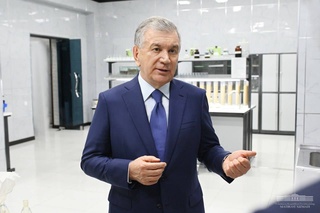 Prezident Buxorodagi klaster faoliyati bilan tanishdi