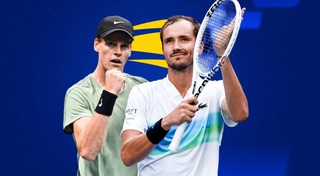 Даниил Медведев проиграл Яннику Синнеру в четвертьфинале US Open