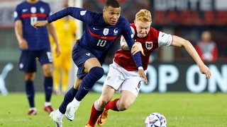 Мбаппе не может поднять Францию с последнего места в Лиге наций