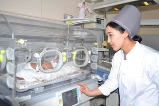 Кам вазнли чақалоқлар қандай парваришланади?