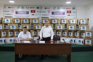 Фарғонада 35 та маҳаллага компютер ва мебель жамланмалари топширилди