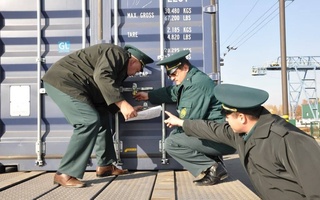 Вазифаҳои мақомоти  гумрук васеъ карда шуданд