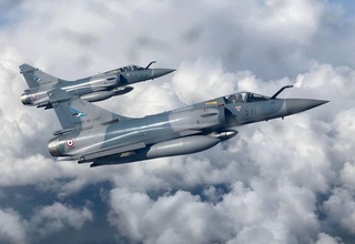 Францияда иккита қирувчи самолёт ҳалокатга учради