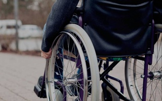 В Узбекистане некоторые лица с инвалидность вместе с пособием будут получать дополнительно стипендии