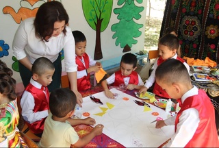 В Узбекистане директорам детских садов вводится 30-процентная надбавка за сертификат менеджера