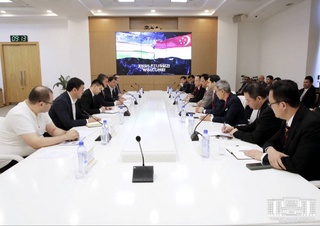 Бизнес-делегация Сингапура посетила хокимият столицы