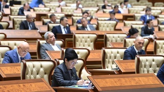 Одобрен Закон, предусматривающий новые возможности для предпринимателей в химической и фармацевтической промышленности