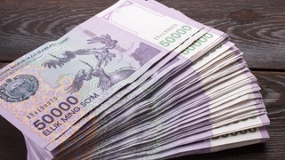 Наманганда ўқитувчилар ойлиги кечиккани айтилди