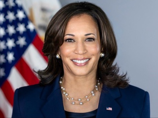 Камала Харрис президентлик сайловида номзод сифатида тасдиқланиш учун етарлича овоз олди