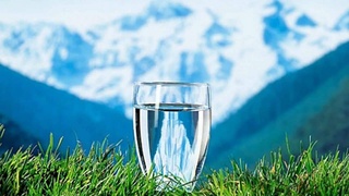 Теперь чистую воду можно получать прямо из воздуха