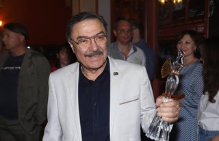 «Хрустальная Турандот» Ташкент ВГУК шебері Рустам Сагдуллаевқа ұсынылды