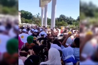 Oʻzbekistonda ommaviy tadbirlarda oziq-ovqat, buyumlarni tekinga tarqatish taqiqlandi