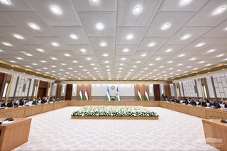 “Oʻzeltexsanoat” uyushmasining faoliyatini tubdan oʻzgartirish kerakligi aytildi