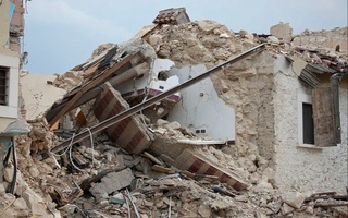 Марокашдаги кучли зилзила: омон қолганларни қидириш ишлари давом эттирилмоқда