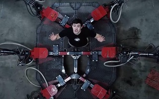 Dunyodagi eng katta miniladigan "o'rgimchak"-robot ixtiro qilindi