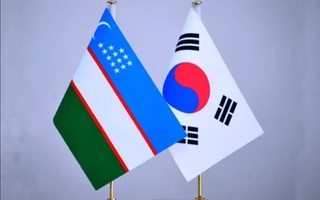 Министр ИКТ встретился с президентом компании «Global Optical Communication Co., Ltd.»