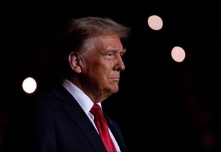 Трамп заявил, что может снять санкции с Ирана