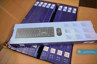 “Arkbuloq” bojxona postida yirik miqdordagi tovarlarning noqonuniy olib kirilishiga chek qoʻyildi