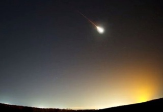 Над Челябинской областью ночью пролетел светящийся метеор