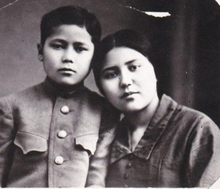 Таъқибга тўла умр изтироблари ёхуд “катта қирғин” ва икки сургунда жабр кўрган аёл орзулари