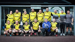 Germaniyada ortiqcha vaznli futbolchilar uchun alohida liga tashkil etildi