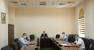 Русланбек Давлетов: "Пора олган ёки таъмагирлик қилган раҳбар ва ходимлар билан дарҳол хайрлашамиз."