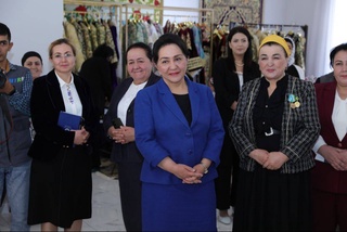 Народ не равнодушен к своему будущему: Танзила Нарбаева посетила Бухарскую область