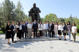 “Озод домла” сабоқлари ёхуд миллат шамчироғига интилган ёш қалблар