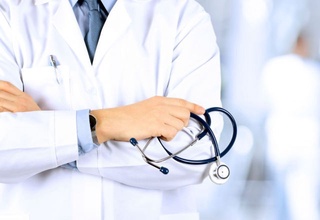 Shifokor ustama pullarini sud orqali undirib oldi