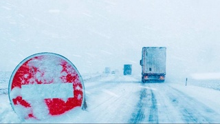 В Казахстане введены ограничения на части автодороги «Алматы - Ташкент - Термез» на территории Жамбылской области