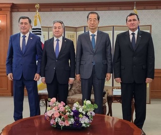 Владимир Норов Корея Республикаси Бош вазири билан учрашди