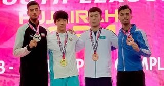 Каратисты Узбекистана успешно начали Молодежную лигу в ОАЭ