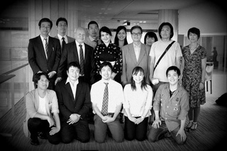 Сакура гулларига боқиб Ўзбекистонни соғинаман