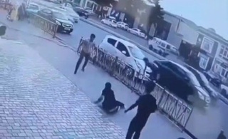 Yoʻlda pichoqlangan shaxsning hayoti saqlab qolindi