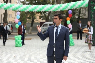 Чирчиқ шаҳри аҳолиси ва меҳмонлар учун замонавий боғ иш бошлади