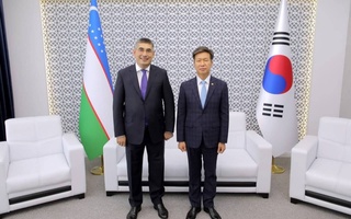 Состоялась встреча председателя ГНК Шерзода Кудбиева с комиссаром Национальной налоговой службы Республики Корея