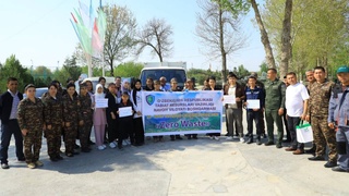 В Навои Международный день за мир без отходов отметили экоакцией