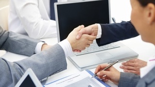 Тадбиркорлар давлат рўйхатидан ўтказиш билан бир вақтнинг ўзида биржа тизимида аккредитацияланади